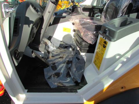 Liebherr L 506 Compact  – Gesamtansicht (Bild 10)