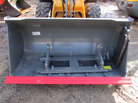 Liebherr L 506 Compact  – Seitenansicht rechts (Bild 3)