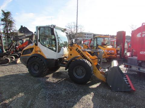 Liebherr L 506 Compact  – Heckansicht (Bild 4)