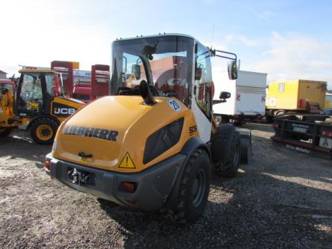 Liebherr L 506 Compact  – Detailaufnahme Kabine (Bild 6)