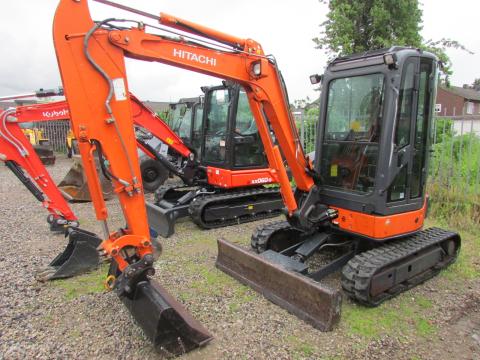 Hitachi ZX 35 U-2 – Seitenansicht links (Bild 2)