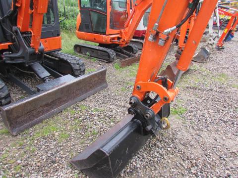 Hitachi ZX 35 U-2 – Innenraum (Bild 5)