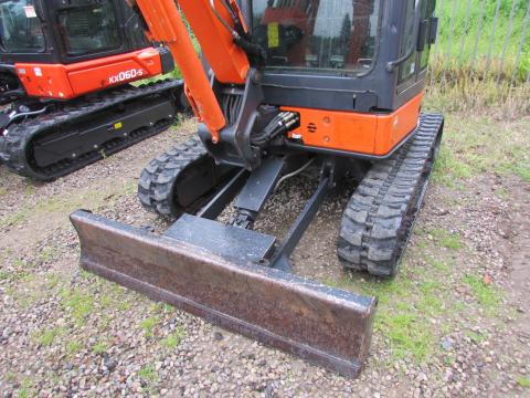 Hitachi ZX 35 U-2 – Frontansicht (Bild 13)