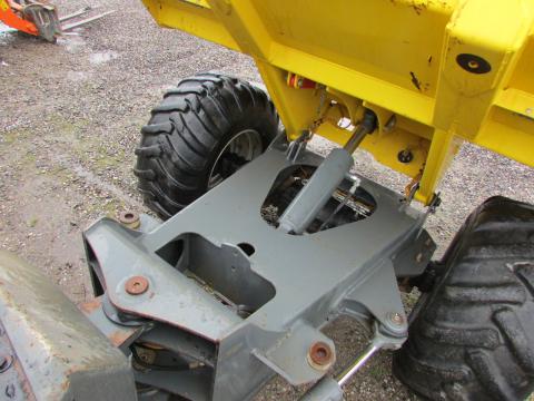 Wacker Neuson DW 90  – Heckansicht (Bild 16)