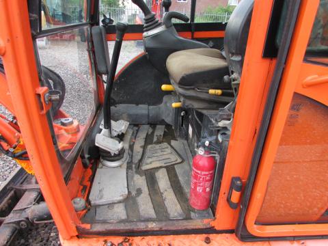 JCB 8025  – Nahaufnahme (Bild 11)