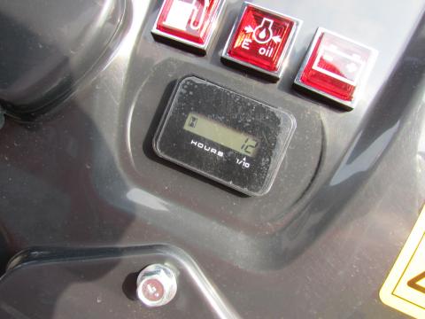 Kubota K008-5 neues Modell – Nahaufnahme (Bild 11)