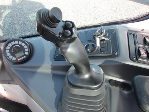Liebherr L 508 Compact  – Frontansicht (Bild 13)