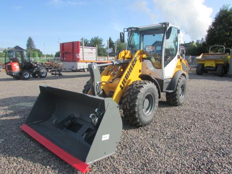Liebherr L 508 Compact  – Seitenansicht rechts (Bild 3)