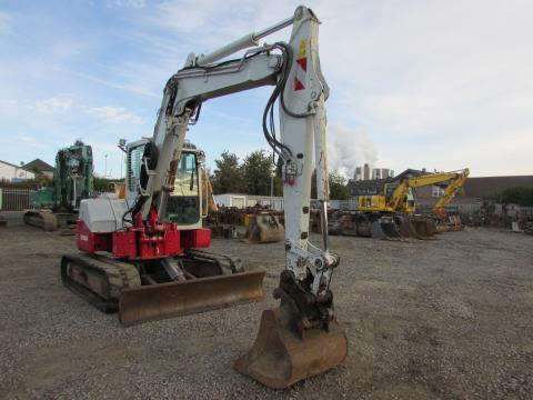 Takeuchi TB 180 FR (Hüllkreisbagger) – Seitenansicht rechts (Bild 3)