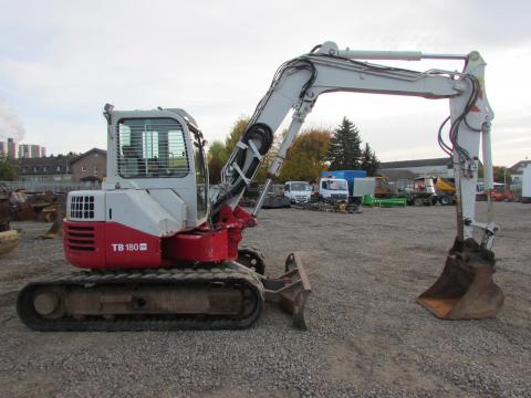 Takeuchi TB 180 FR (Hüllkreisbagger) – Heckansicht (Bild 4)