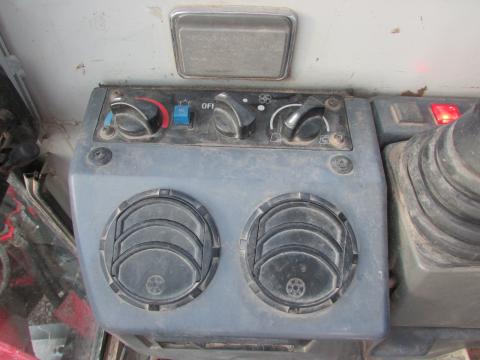 Takeuchi TB 180 FR (Hüllkreisbagger) – Gesamtansicht (Bild 10)