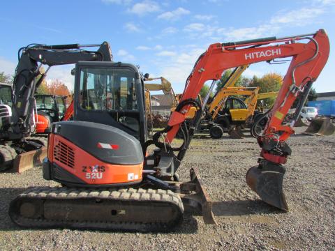 Hitachi ZX 52 U-3 LCR  – Frontansicht (Bild 1)