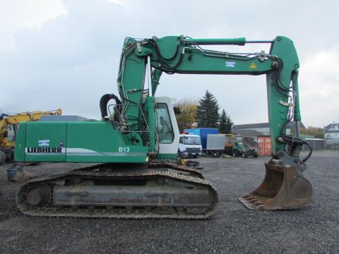 Liebherr R 914 B HDSL Litronic  – Frontansicht (Bild 1)