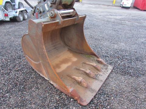 Liebherr R 914 B HDSL Litronic  – Innenraum (Bild 5)