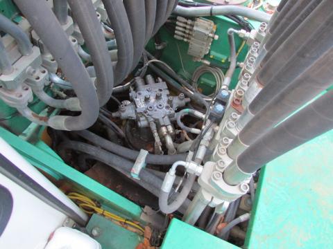 Liebherr R 914 B HDSL Litronic  – Innenraum (Bild 17)