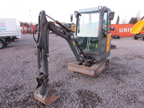 Volvo EC 15 C  – Seitenansicht links (Bild 2)