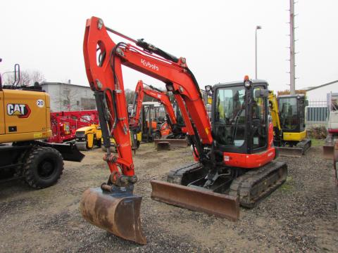 Kubota KX 057-4  – Innenraum (Bild 5)