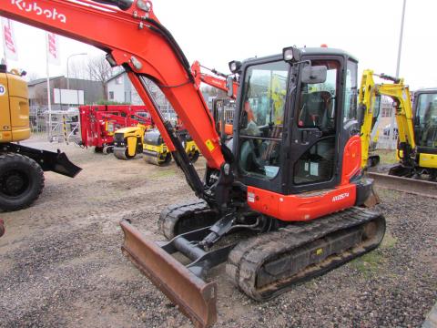 Kubota KX 057-4  – Detailaufnahme Kabine (Bild 6)