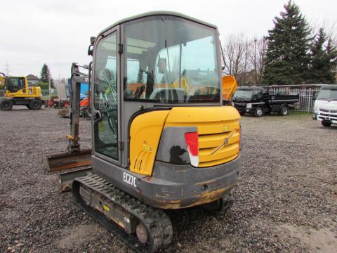 Volvo EC 27 C  – Nahaufnahme (Bild 11)