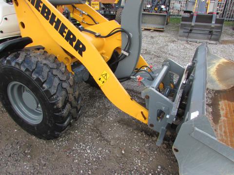 Liebherr L 508 Compact  – Innenraum (Bild 5)