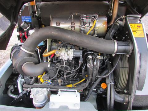 Liebherr L 508 Compact  – Einsatz auf Baustelle (Bild 9)