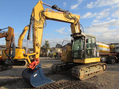 Caterpillar 325 FLCR VAH  – Seitenansicht links (Bild 2)