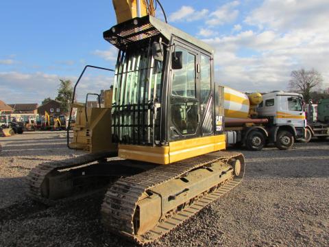 Caterpillar 325 FLCR VAH  – Seitenansicht rechts (Bild 3)