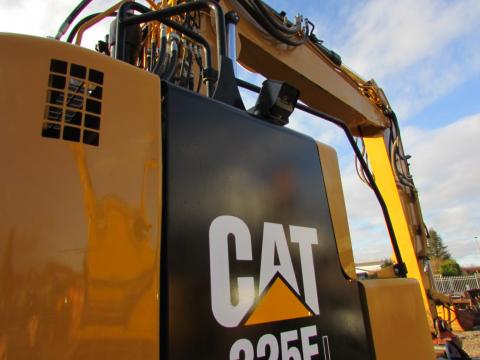 Caterpillar 325 FLCR VAH  – Detailaufnahme Motor (Bild 7)