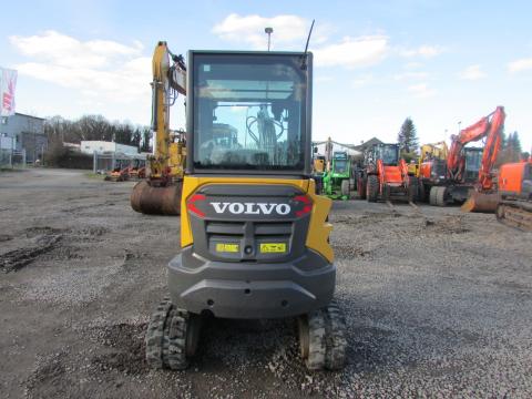 Volvo EC 27 D  – Detailaufnahme Motor (Bild 7)