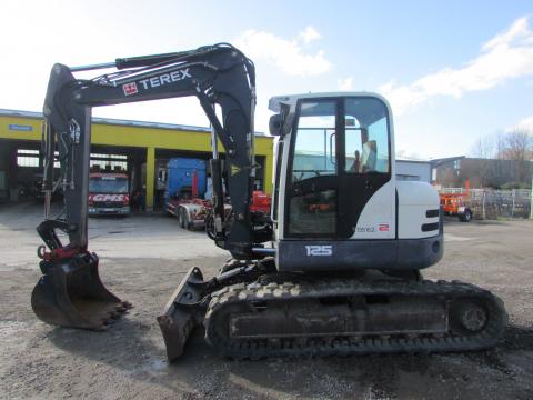 Terex TC 125  – Seitenansicht links (Bild 2)