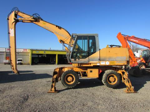 Case 888 B-P Umschlagbagger  – Detailaufnahme Kabine (Bild 6)