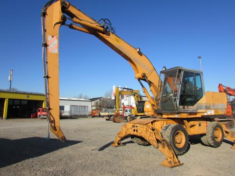 Case 888 B-P Umschlagbagger  – Detailaufnahme Motor (Bild 7)
