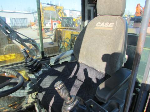Case 888 B-P Umschlagbagger  – Frontansicht (Bild 13)