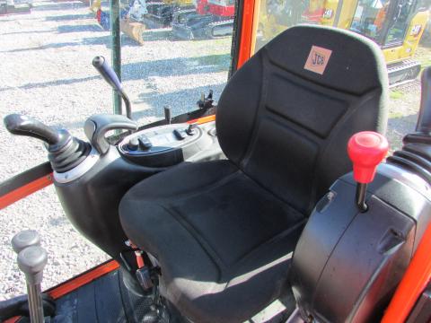 JCB 8018 CTS  – Einsatz auf Baustelle (Bild 9)