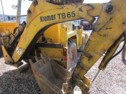 Kramer Allrad 416 S Baggerlader  – Heckansicht (Bild 4)