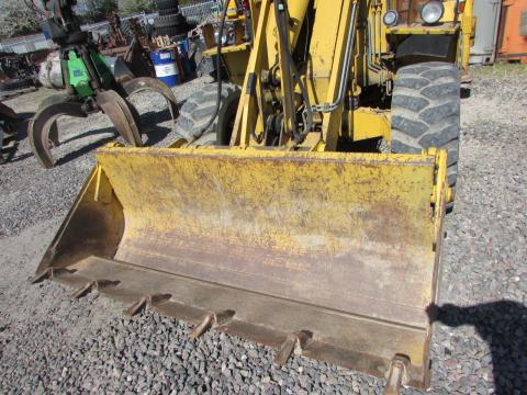 Kramer Allrad 416 S Baggerlader  – Seitenansicht rechts (Bild 15)