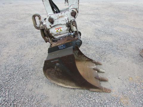 Takeuchi TB 290  – Heckansicht (Bild 4)