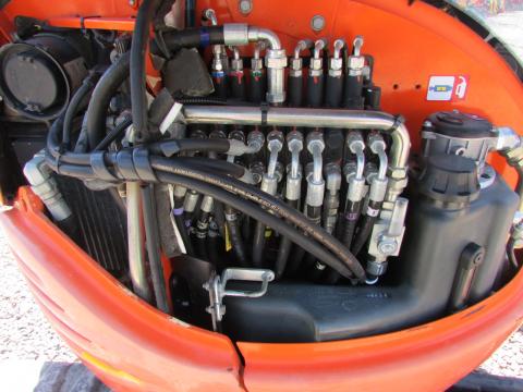 JCB 8025 – Detailaufnahme Kabine (Bild 6)