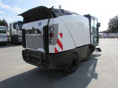Johnston Sweepers CN 200 Kehrmaschine 142A 101T  – Seitenansicht rechts (Bild 3)