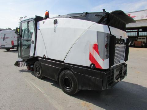 Johnston Sweepers CN 200 Kehrmaschine 142A 101T  – Innenraum (Bild 5)