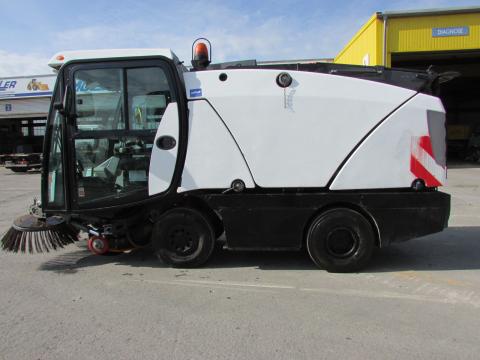 Johnston Sweepers CN 200 Kehrmaschine 142A 101T  – Detailaufnahme Kabine (Bild 6)