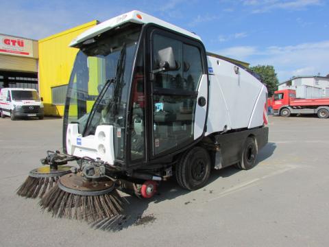 Johnston Sweepers CN 200 Kehrmaschine 142A 101T  – Detailaufnahme Motor (Bild 7)