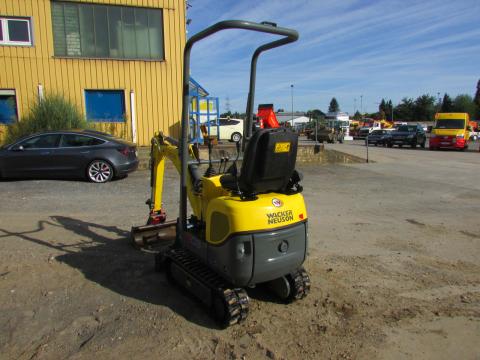 Wacker Neuson 803  – Seitenansicht links (Bild 2)