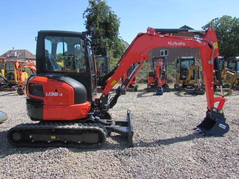 Kubota U 36-4 – Frontansicht (Bild 1)