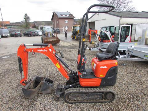 Kubota K 008-3  – Innenraum (Bild 5)