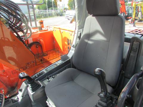 Doosan DX 140 LCR-3  – Seitenansicht rechts (Bild 15)