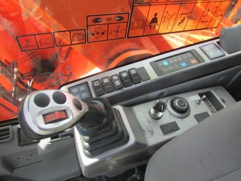 Doosan DX 140 LCR-3  – Heckansicht (Bild 16)