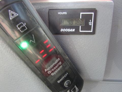 Doosan DX 140 LCR-3  – Detailaufnahme Kabine (Bild 18)