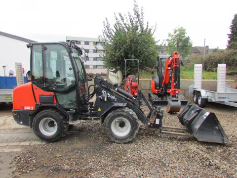 Kubota RT 260-2 – Frontansicht (Bild 1)