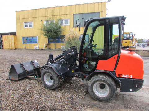 Kubota RT 260-2 – Innenraum (Bild 5)